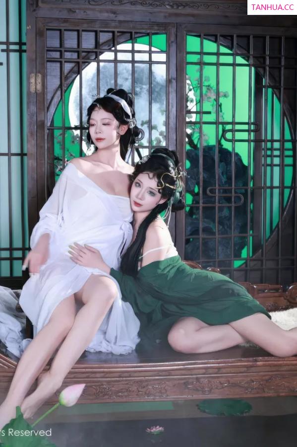   [XiuRen]高清写真图 2025.07.18 No.10561 南乔 青蛇第14张图片